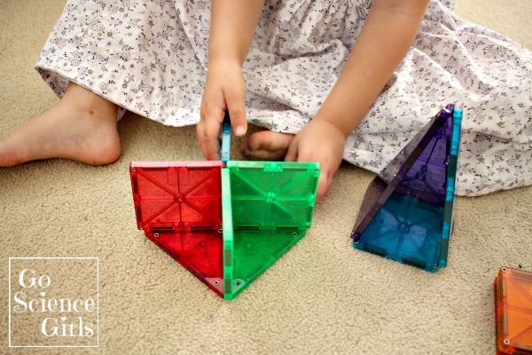 Exploring shapes with Magnatiles