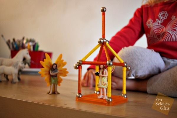 Magnetic construction meets fairy role-play with Geomag