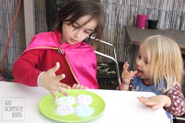 make finger lickin' fizzy sherbet - tasty science for kids