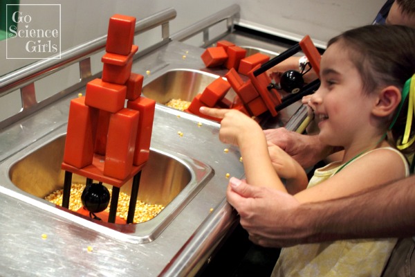 Engineering and earthquakes at Questacon