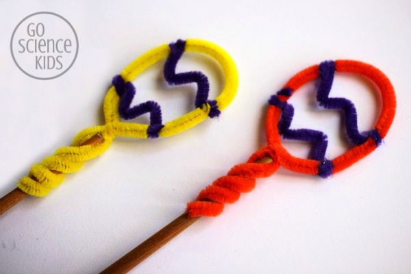 Twist pipe cleaner quarters to create a zigzag pattern